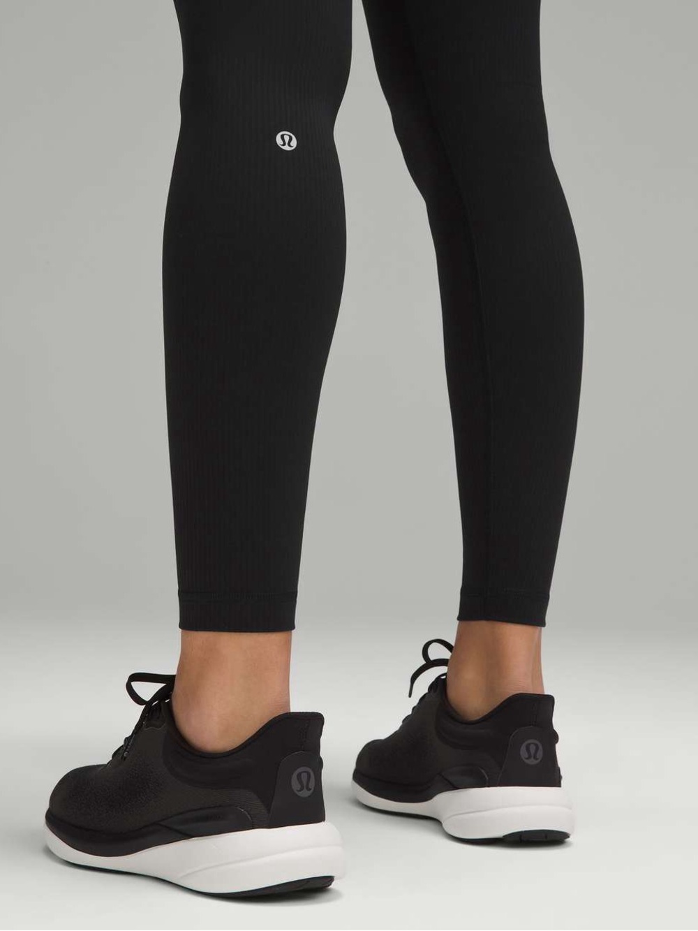 Lululemon Wunder Train High-Rise Ribbed Tight - Black - Picture 3 of 10